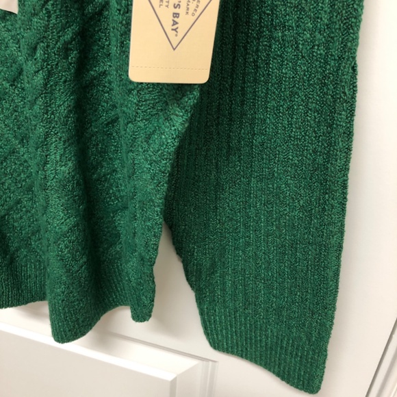 NWT St. JOHN'S Bay Woman's crew neck long sleeve pullover sweater - Picture 5 of 12